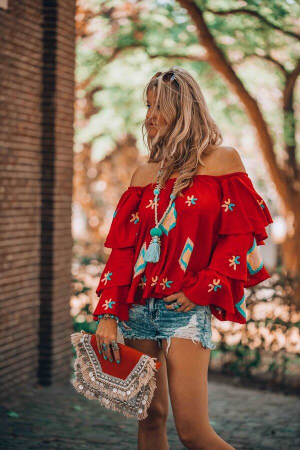 It's all about that must have red bohemian blouse! Here's where to
