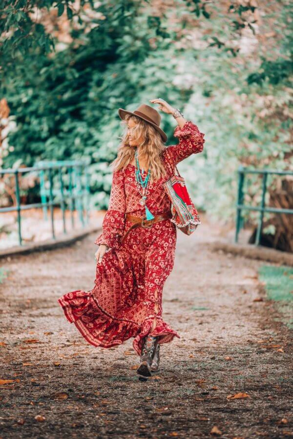 Positive vibes only! Wearing my favorite bohemian red blouse by Spell