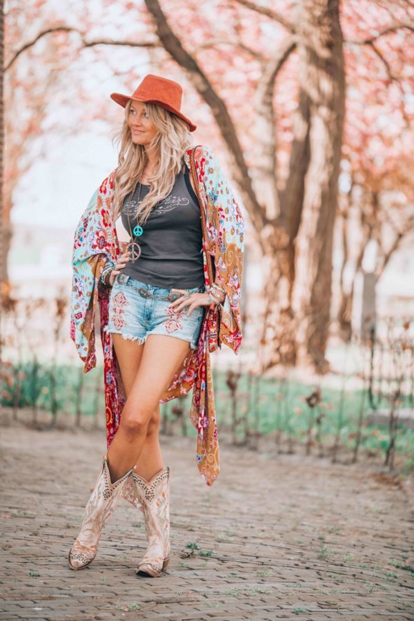 How To Style Cowboy Boots 